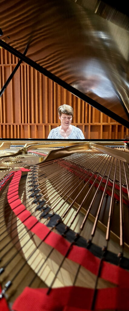 Jane at a piano